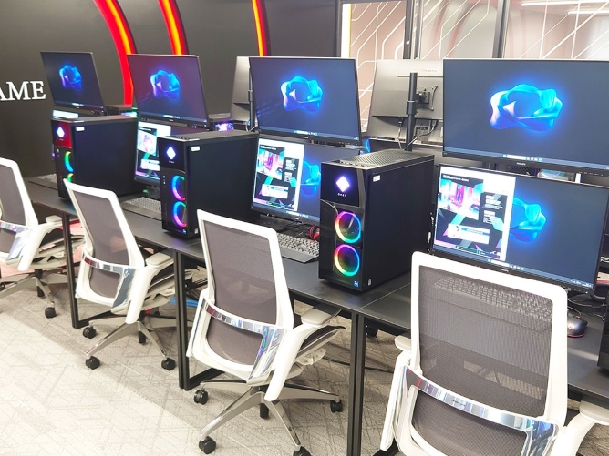 ゲーム実習室（２）