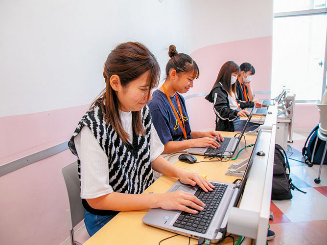 沖縄こども専門学校のオープンキャンパス