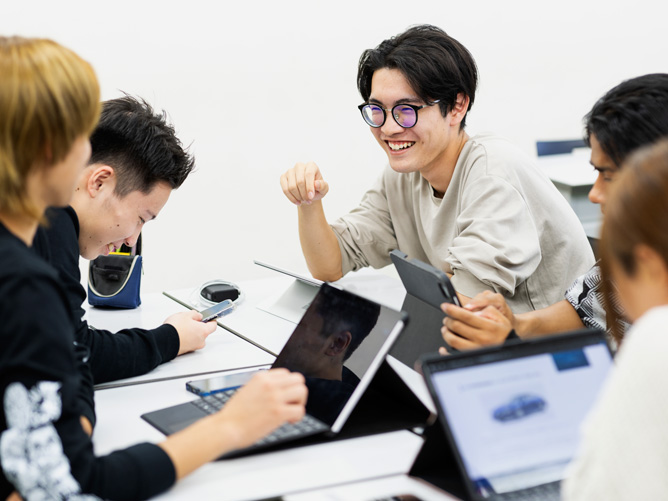 トヨタ名古屋自動車大学校のcampusgallery