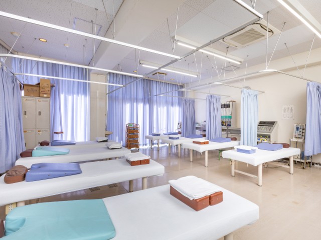 ルネス紅葉スポーツ柔整専門学校のcampusgallery