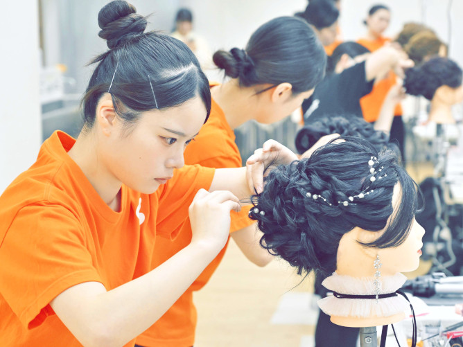 グラムール美容専門学校のオープンキャンパス