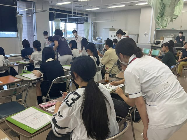 エクステンション講座
オープンクラス「大学で看護を学ぼう!」
～模擬授業やワークショップに参加してみよう～2
