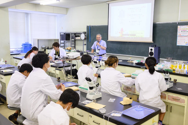 ひらめき☆ときめきサイエンス－金沢医科大学プログラム－
「からだを透かして見てみよう　－透明人間できるかな？－2025」4