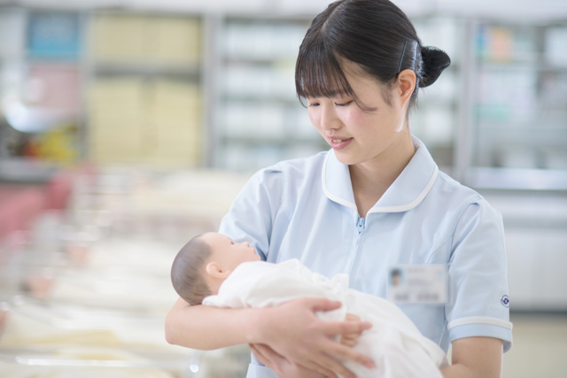 小中学生のための看護体験講座
集まれ未来の看護師さん！3